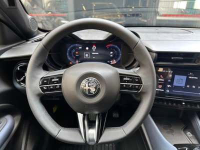 Alfa Romeo Junior 1.2 ibrida 145cv edct6 (8)