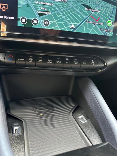 Alfa Romeo Junior 1.2 ibrida Sprint 145cv edct6 (12)