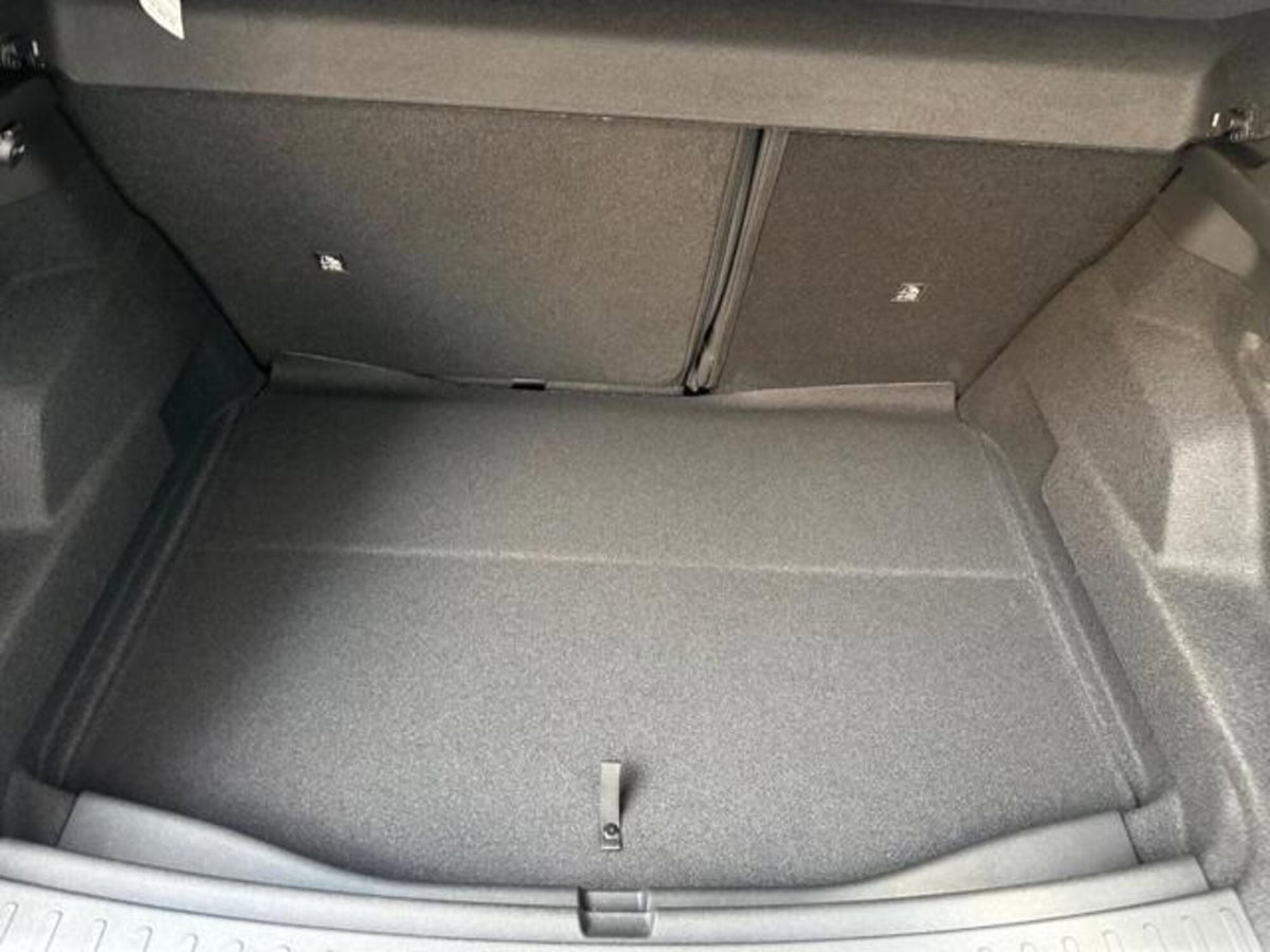 Alfa Romeo Junior 1.2 ibrida Sprint 145cv edct6 (18)