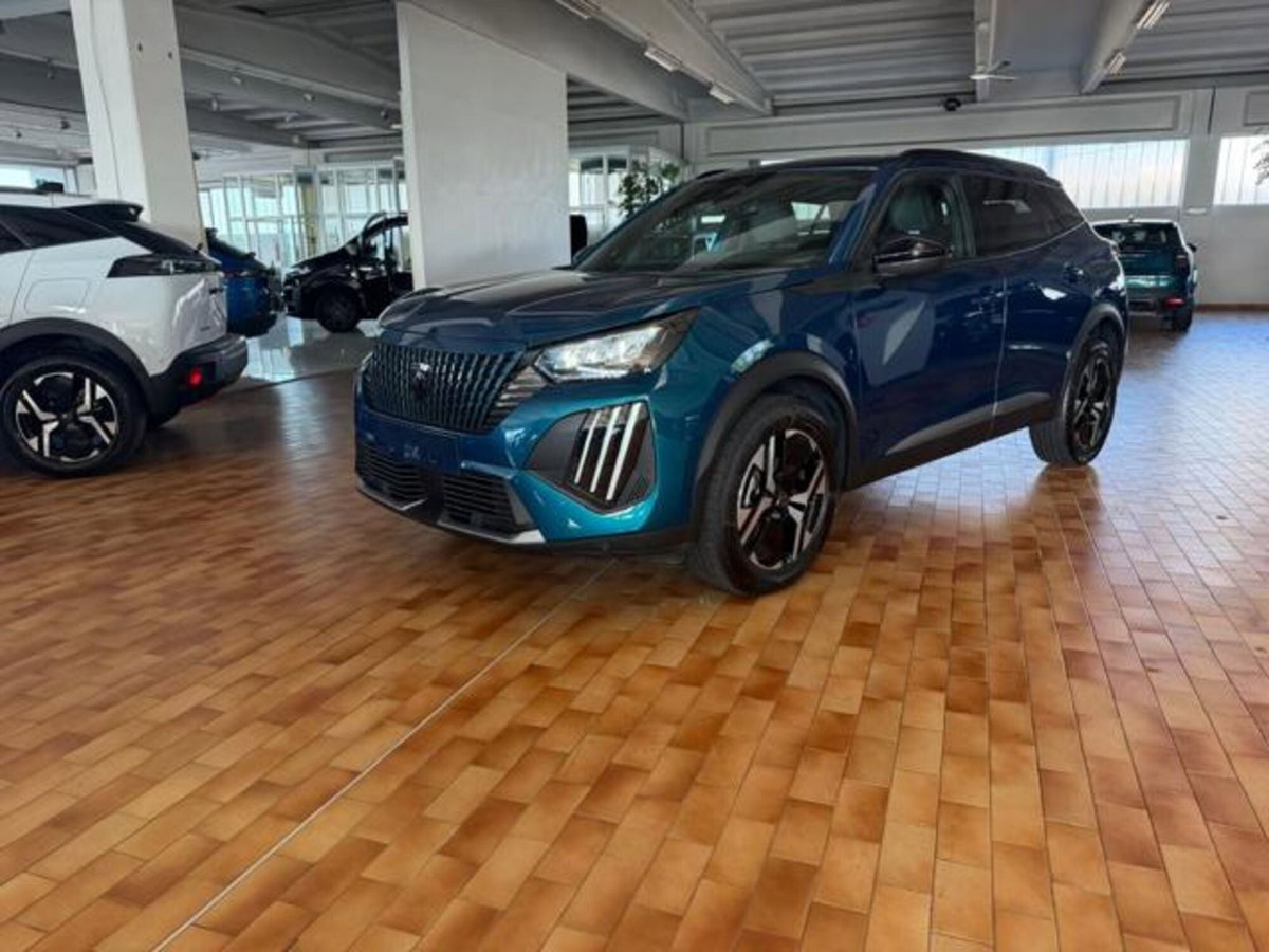Peugeot 2008 PureTech 100 S&S Allure (2)