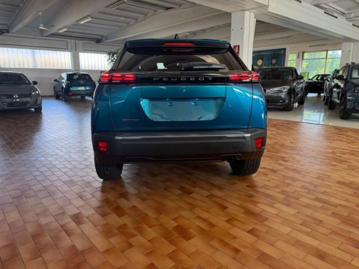 Peugeot 2008 PureTech 100 S&S Allure (4)