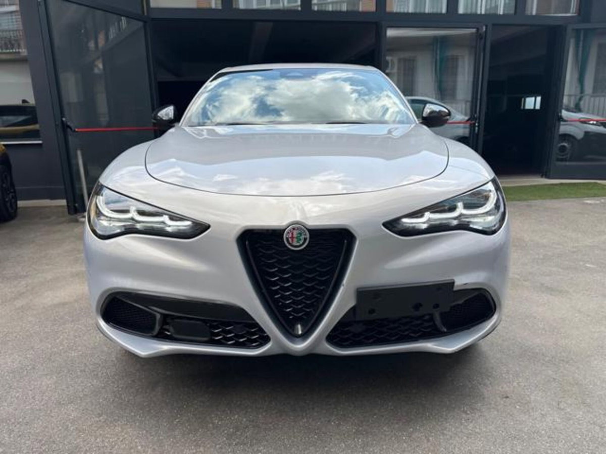 Alfa Romeo Stelvio 2.2 t Veloce Q4 210cv auto (2)