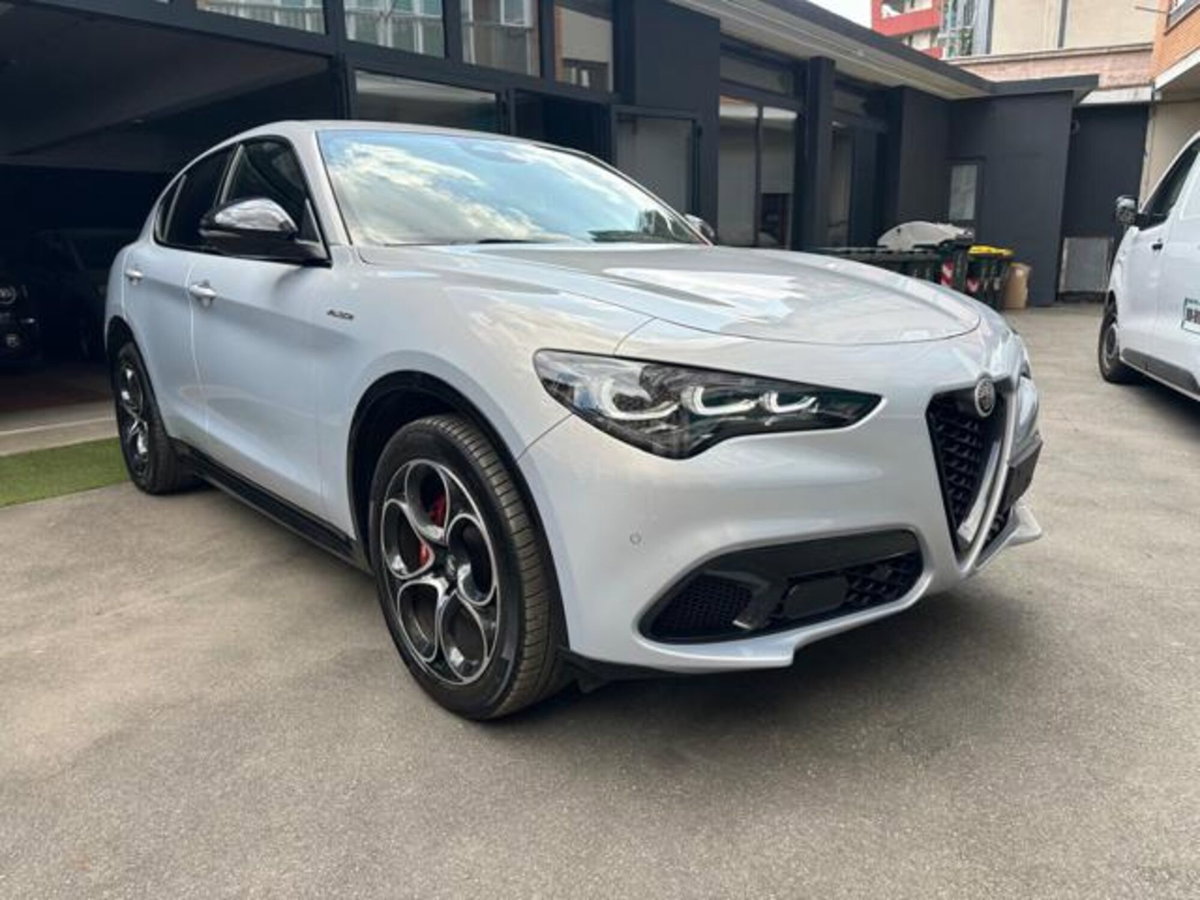 Alfa Romeo Stelvio 2.2 t Veloce Q4 210cv auto (3)