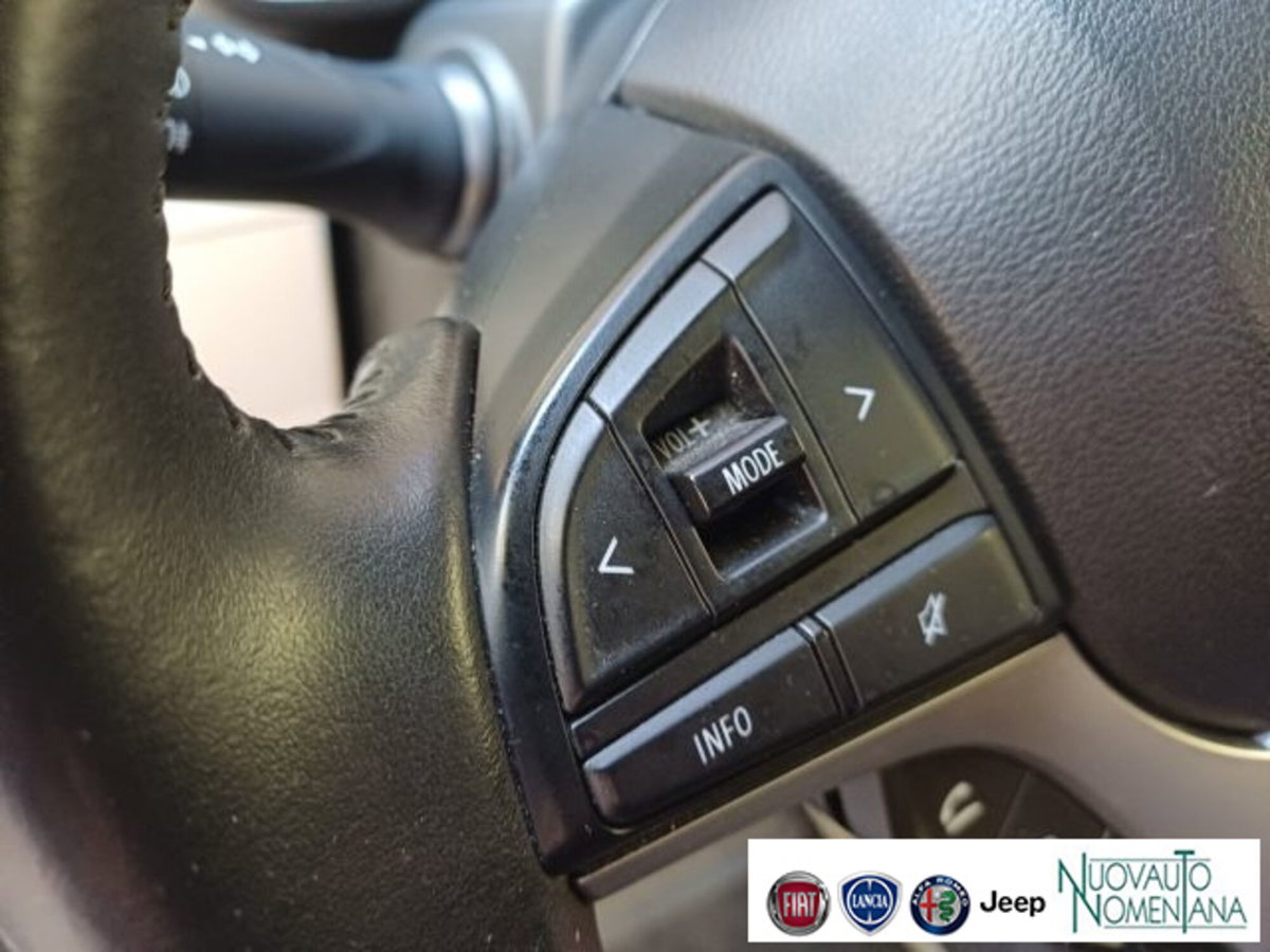 Suzuki Ignis 1.2 Dualjet iTop AGS (17)