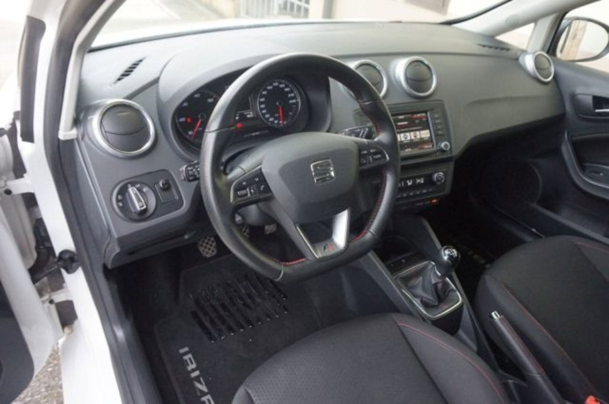 SEAT Ibiza SC 1.4 TDI 105 CV CR S/S 3p. FR (13)