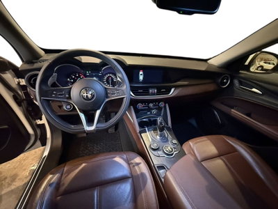 Alfa Romeo Stelvio Stelvio 2.2 Turbodiesel 180 CV AT8 RWD Super (18)