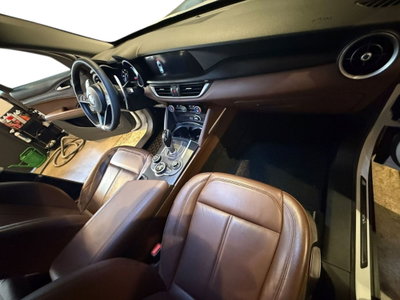 Alfa Romeo Stelvio Stelvio 2.2 Turbodiesel 180 CV AT8 RWD Super (9)