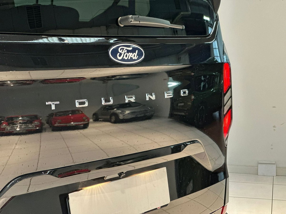 Ford Tourneo Custom 320 2.0 ecoblue 136cv Titanium L1H1 AWD A8 (12)