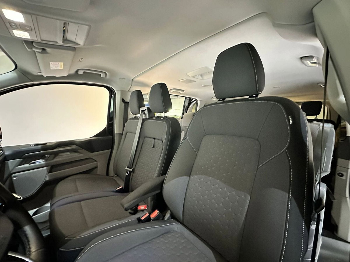 Ford Tourneo Custom 320 2.0 ecoblue 136cv Titanium L1H1 AWD A8 (15)