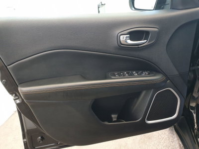 Jeep Compass 1.4 MultiAir 2WD Limited (9)