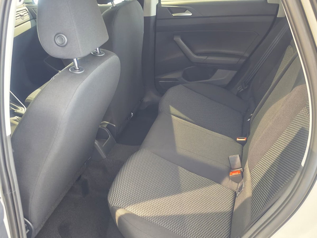 Volkswagen Polo 1.0 Young 80cv (14)