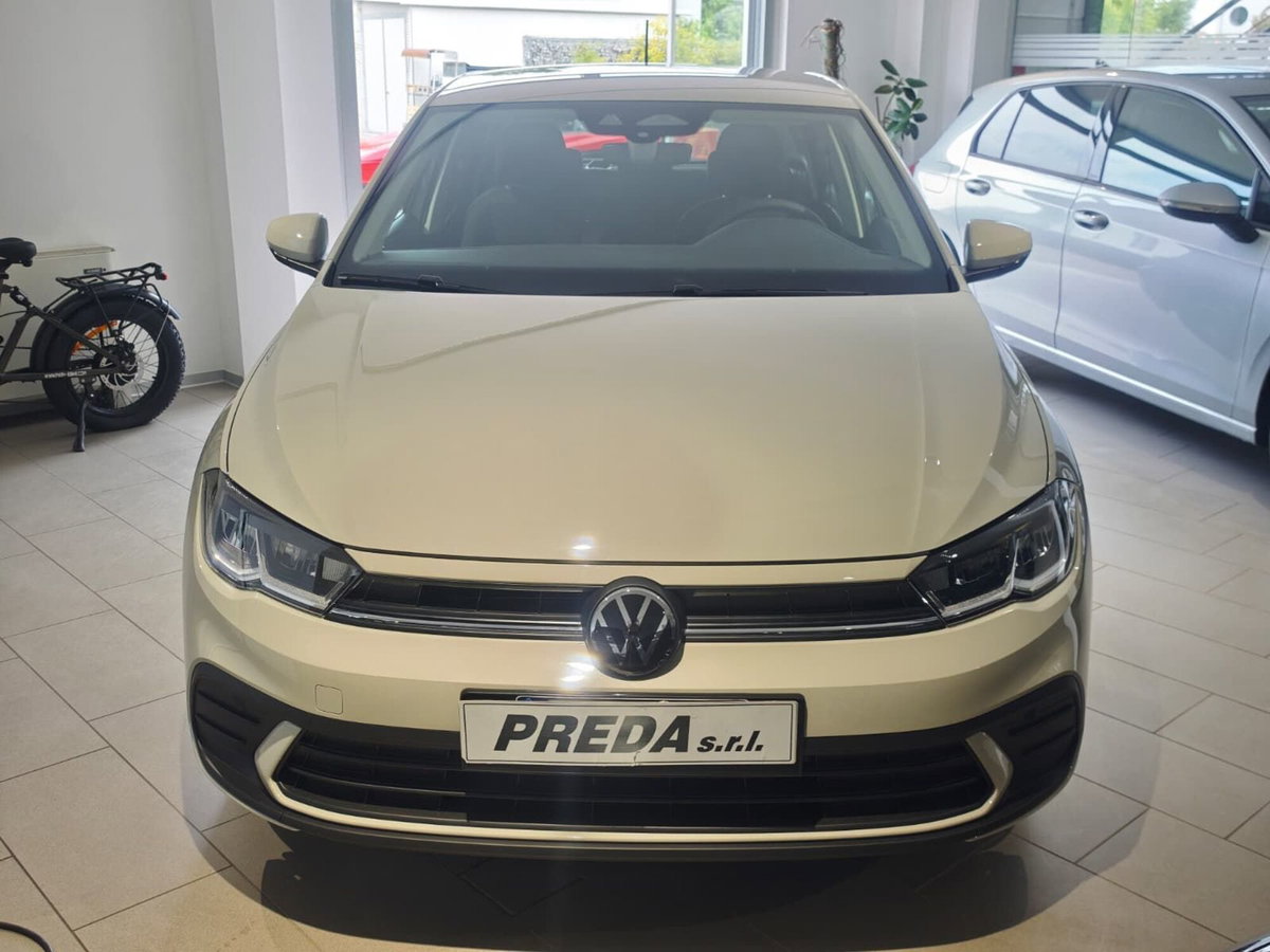 Volkswagen Polo 1.0 Young 80cv (2)