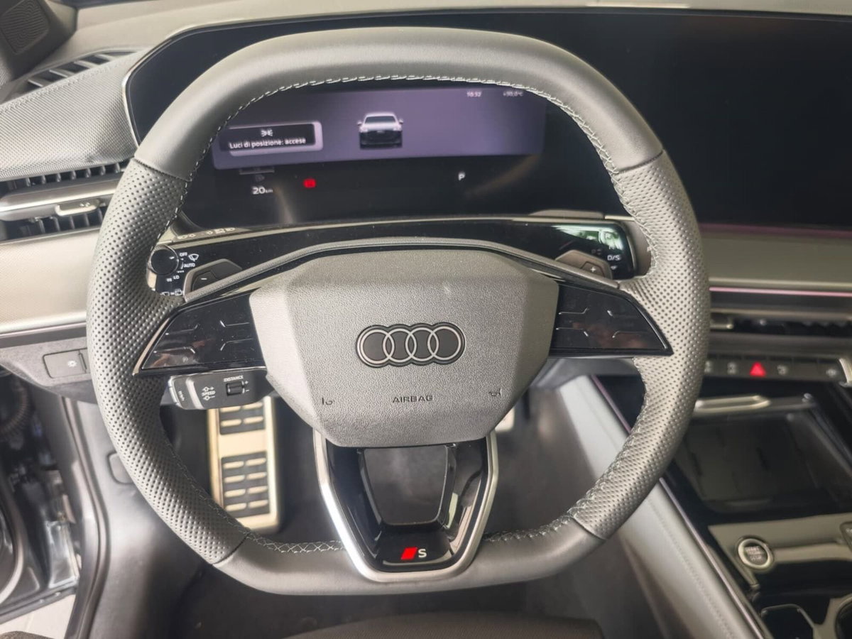 Audi Q3 Sportback 35 TDI quattro S tronic S line edition (10)