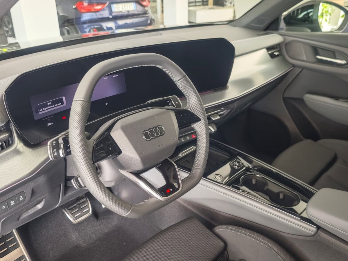 Audi Q3 Sportback 35 TDI quattro S tronic S line edition (11)