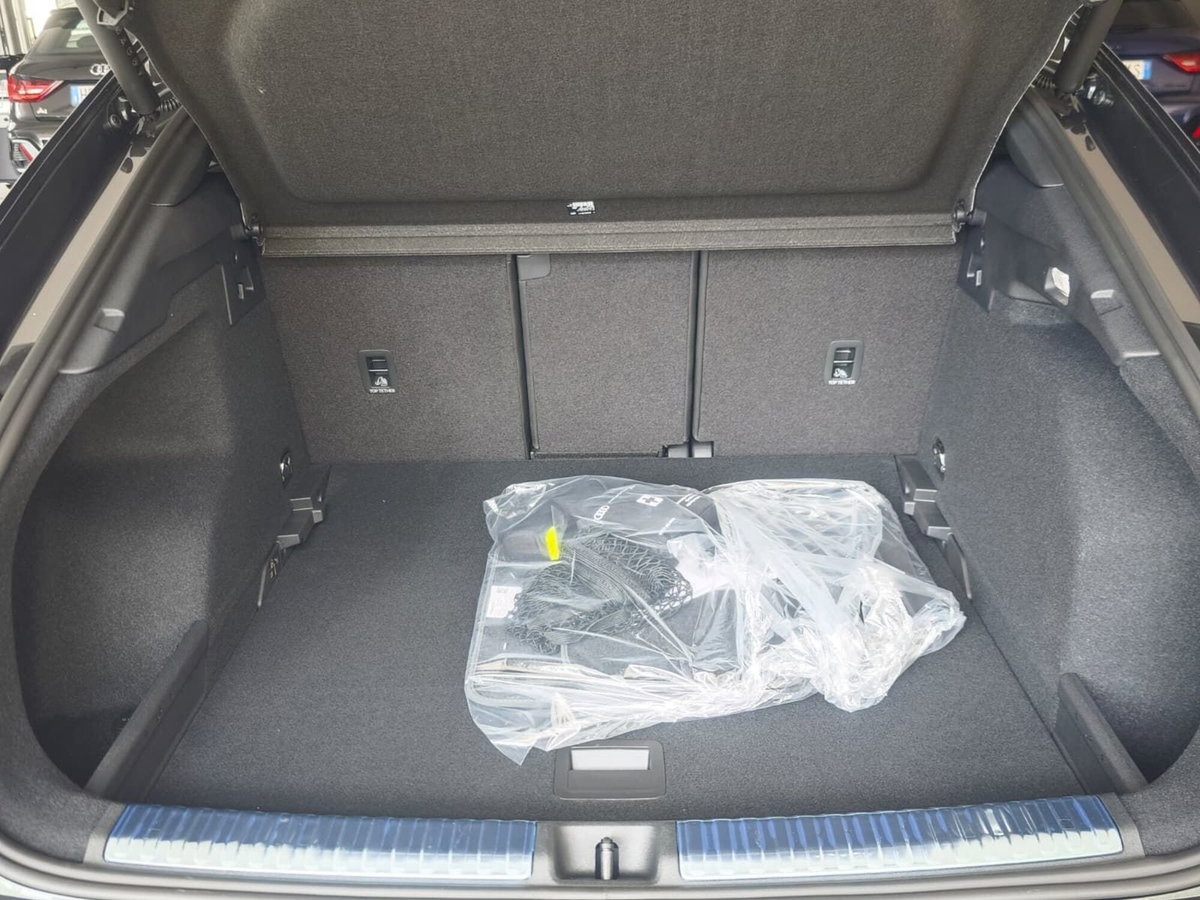 Audi Q3 Sportback 35 TDI quattro S tronic S line edition (20)