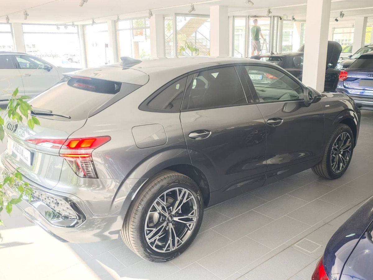 Audi Q3 Sportback 35 TDI quattro S tronic S line edition (5)