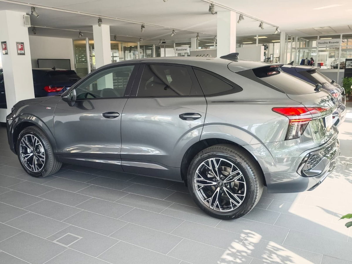 Audi Q3 Sportback 35 TDI quattro S tronic S line edition (7)