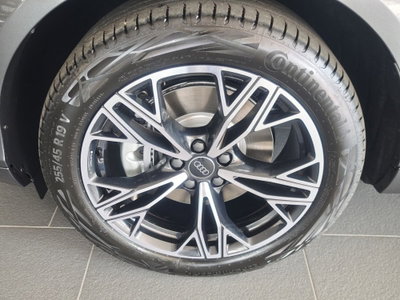 Audi Q3 Sportback 35 TDI quattro S tronic S line edition (8)