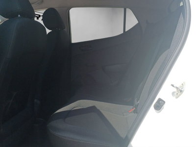 Hyundai i10 1.0 MPI Tech (11)