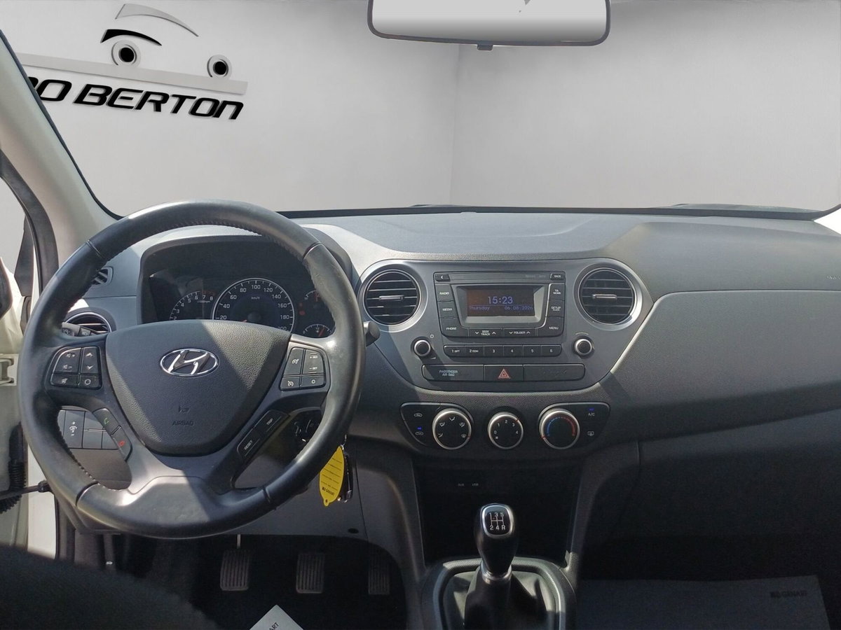 Hyundai i10 1.0 MPI Tech (12)