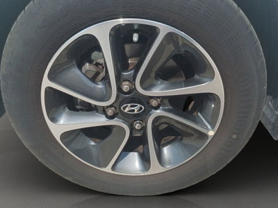 Hyundai i10 1.0 MPI Tech (17)