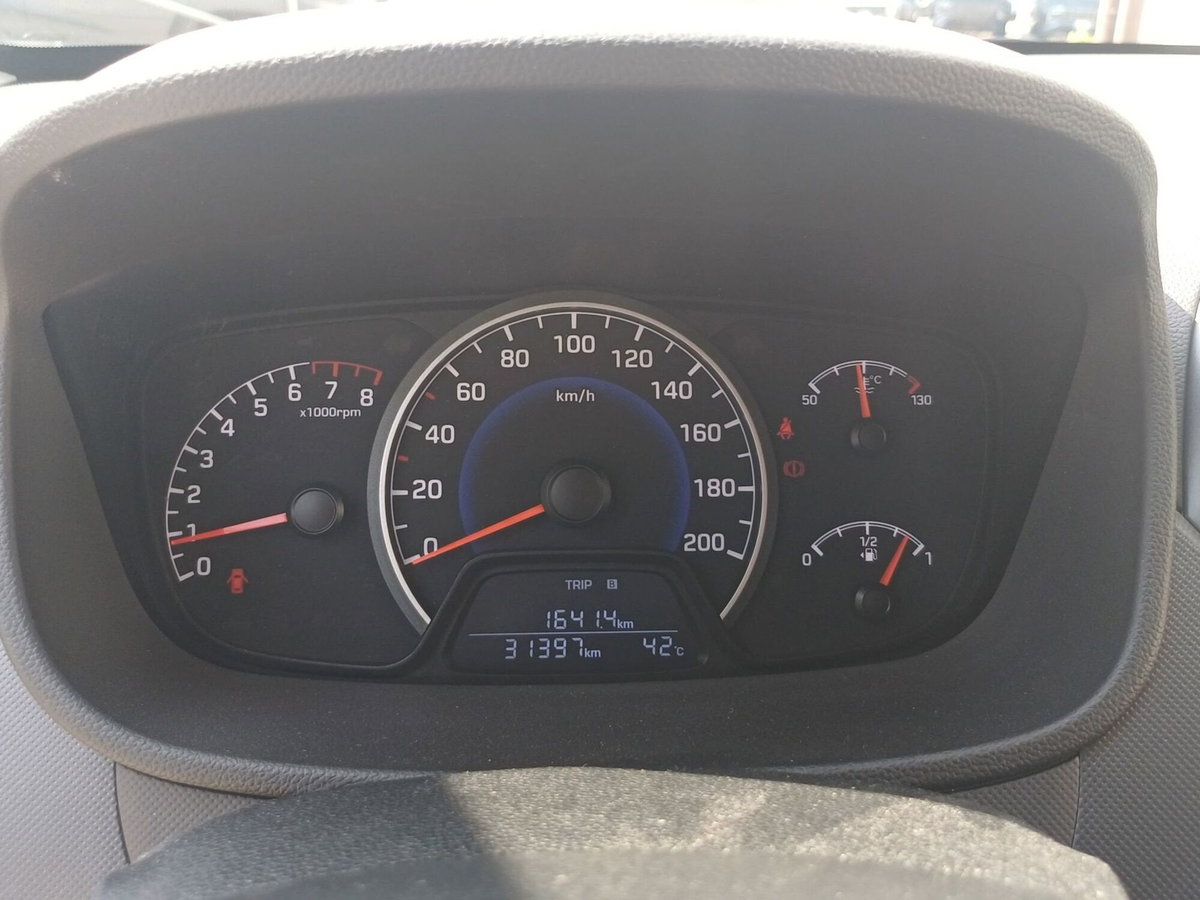 Hyundai i10 1.0 MPI Tech (18)