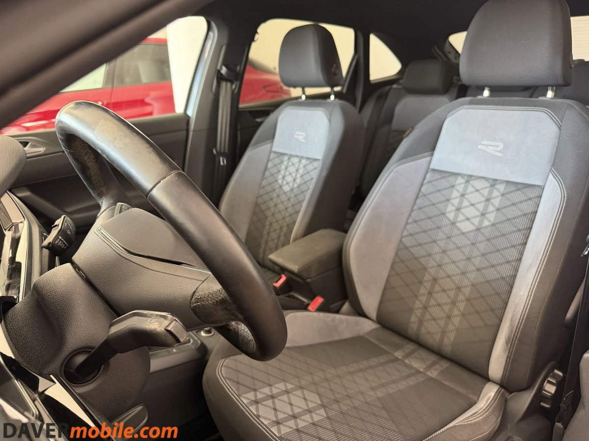 Volkswagen Taigo 1.0 TSI 110 CV DSG R-Line (11)
