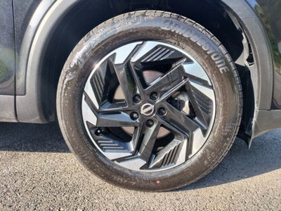 Nissan Qashqai 1.3 mhev N-Connecta 2wd 140cv (9)