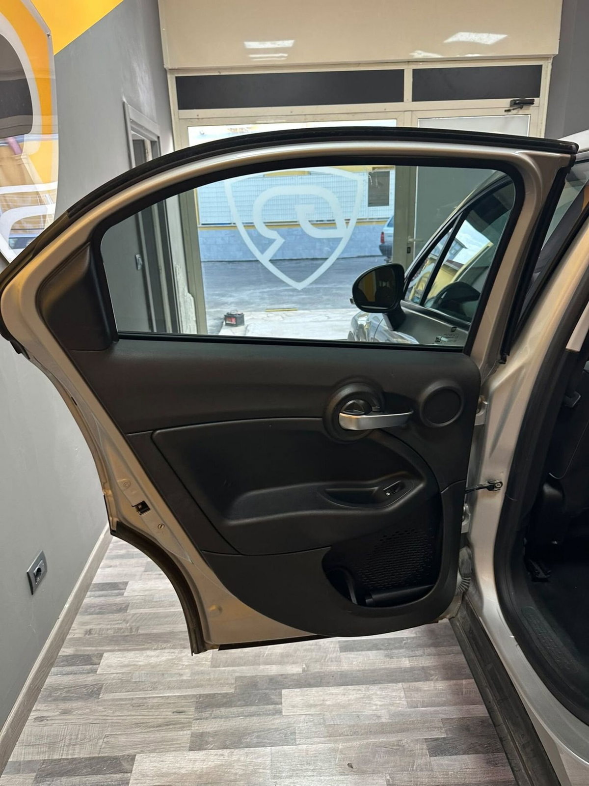 Fiat 500X 1.3 T4 150 CV DCT Yacht Club Capri (16)