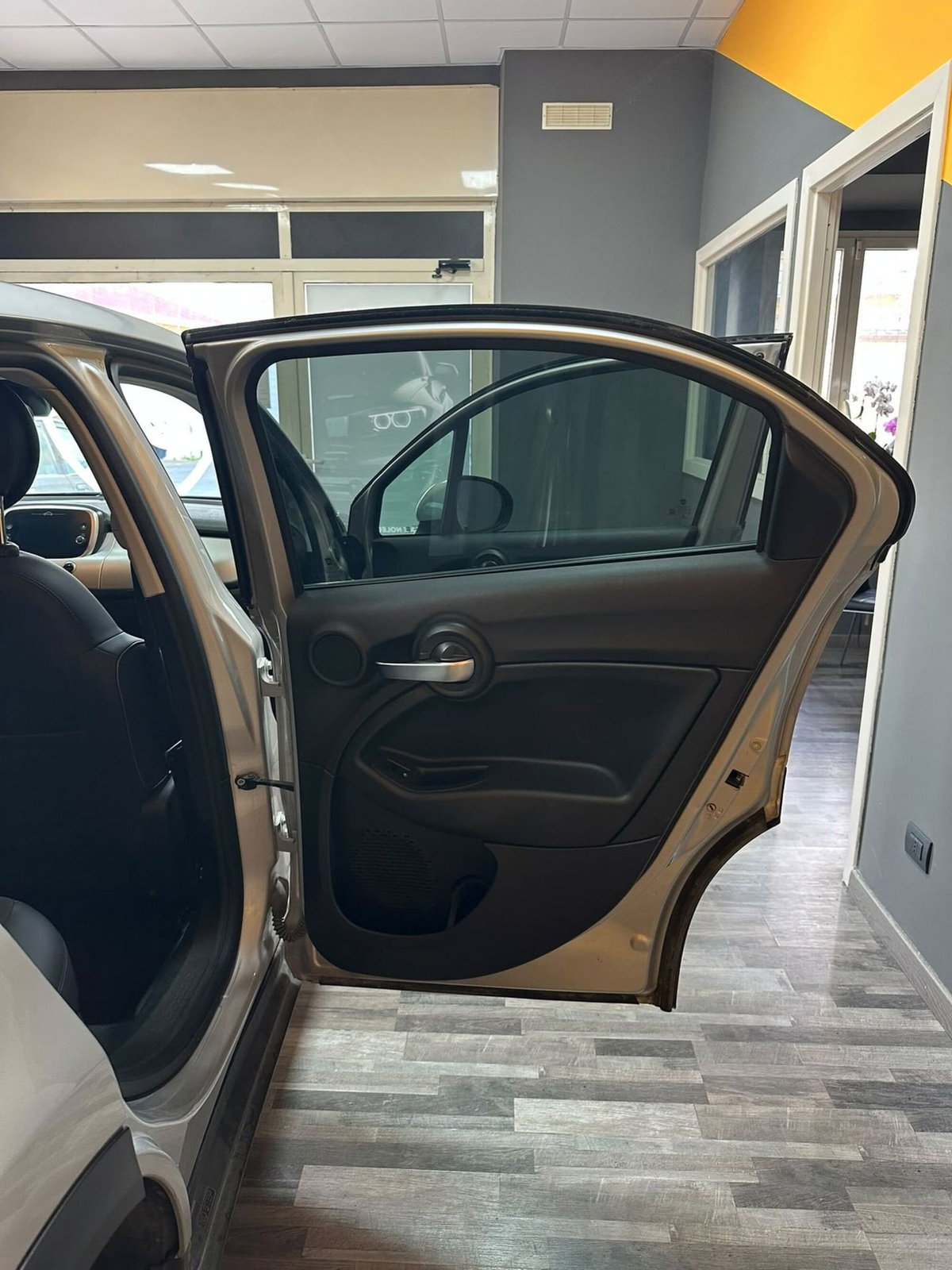 Fiat 500X 1.3 T4 150 CV DCT Yacht Club Capri (18)