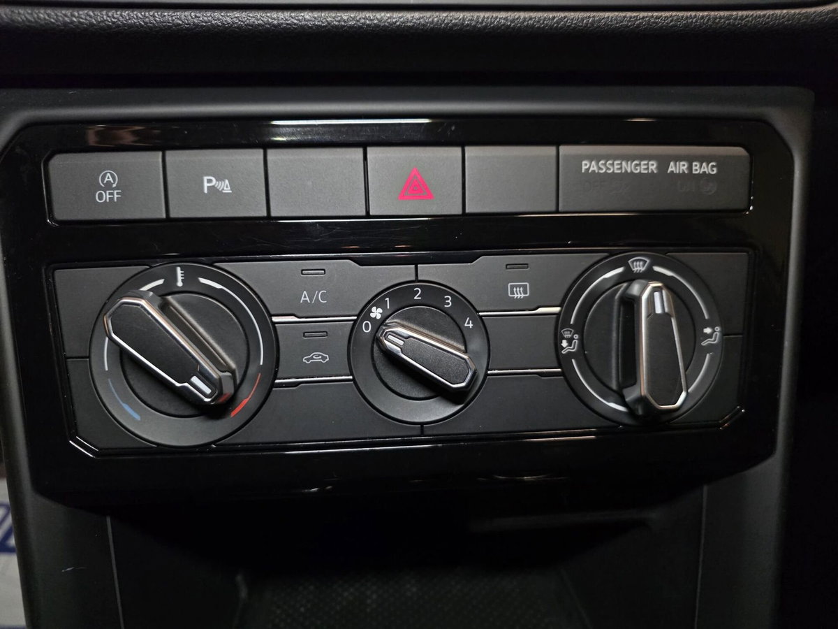 Volkswagen T-Cross 1.0 TSI Style BMT (20)