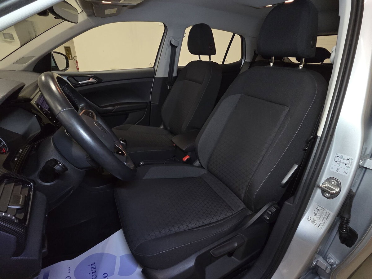 Volkswagen T-Cross 1.0 TSI Style BMT (9)