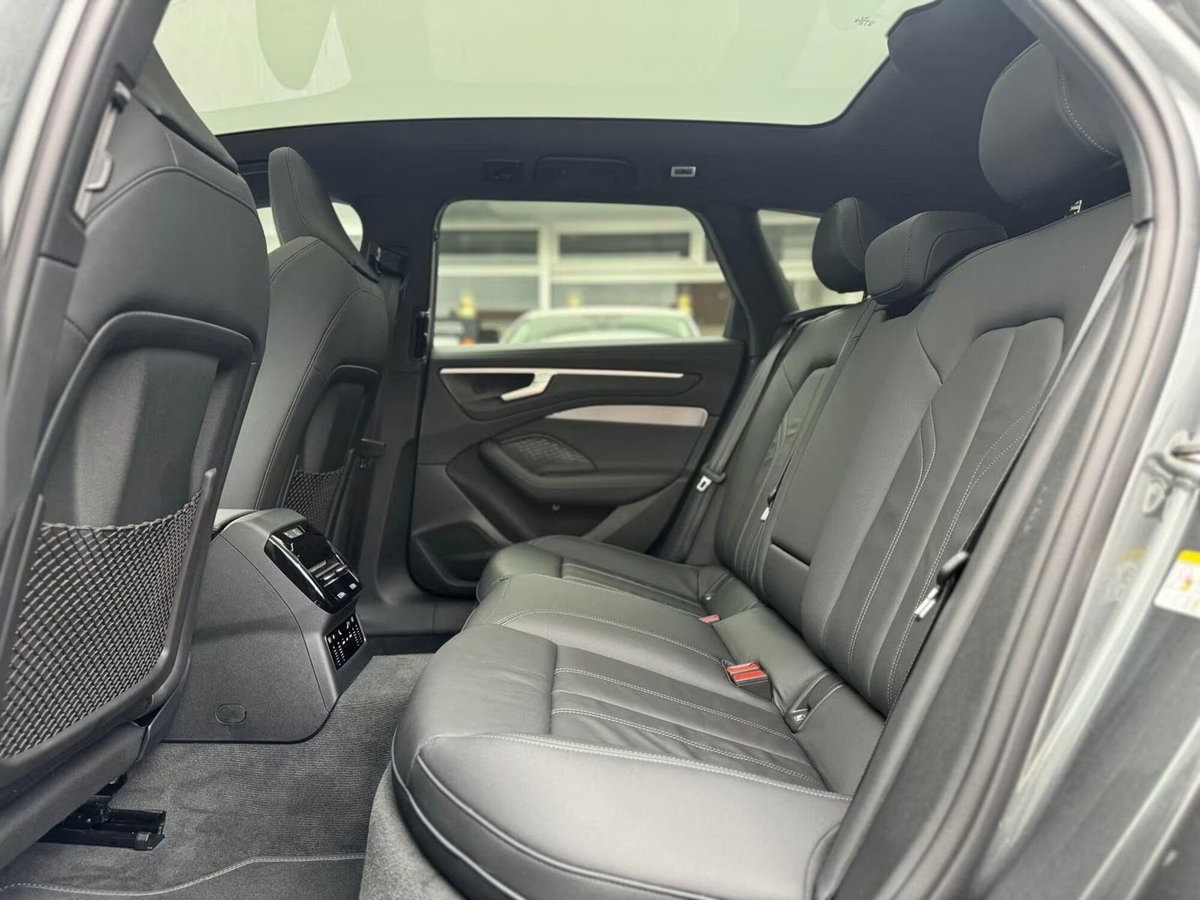 Audi A6 Avant e-Tron S line edition 286cv (13)