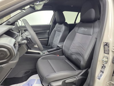 Jeep Avenger 1.2 turbo e-hybrid mhev Summit fwd 110cv edct6 (10)