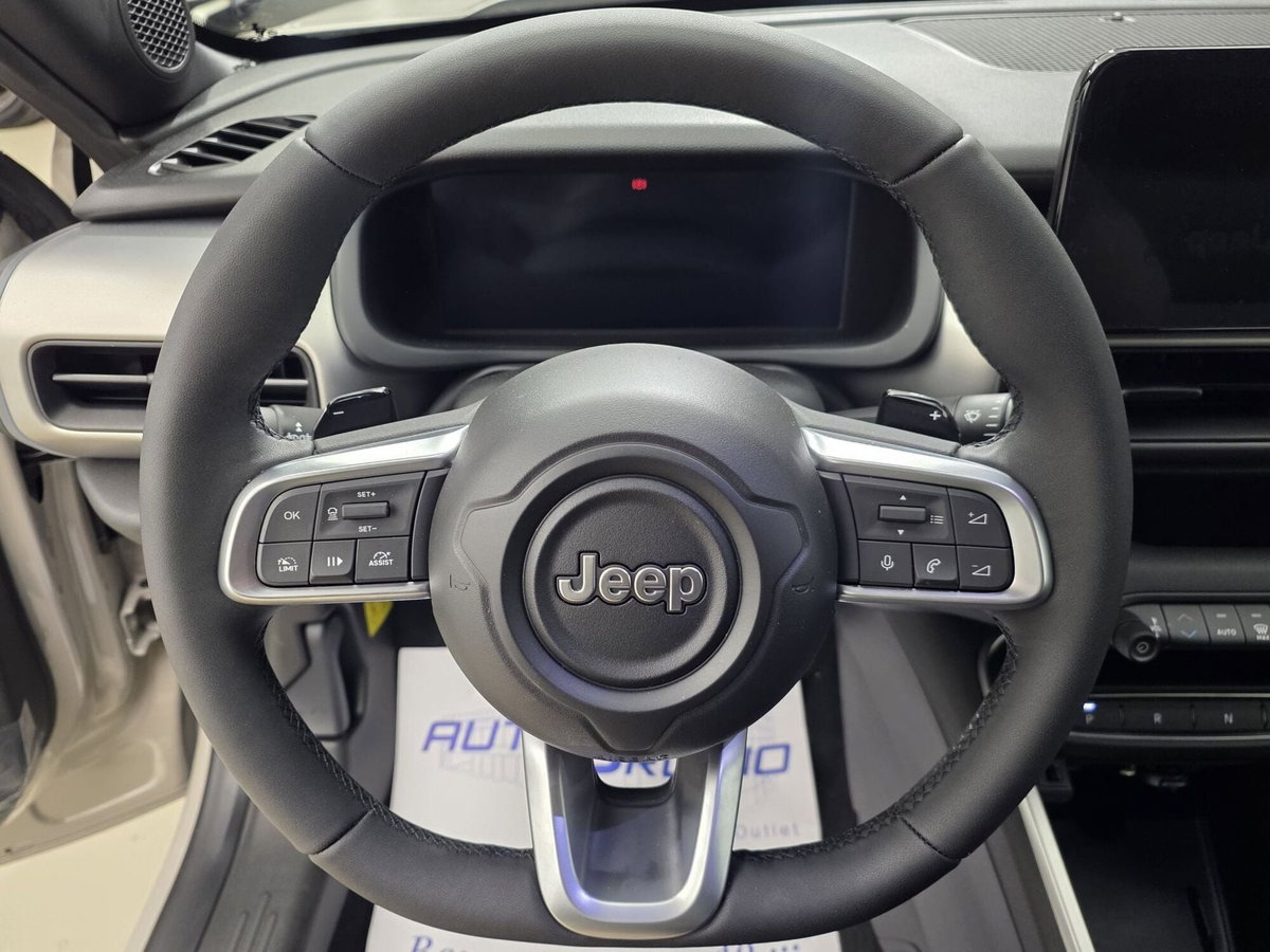 Jeep Avenger 1.2 turbo e-hybrid mhev Summit fwd 110cv edct6 (13)