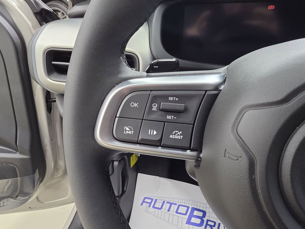 Jeep Avenger 1.2 turbo e-hybrid mhev Summit fwd 110cv edct6 (16)