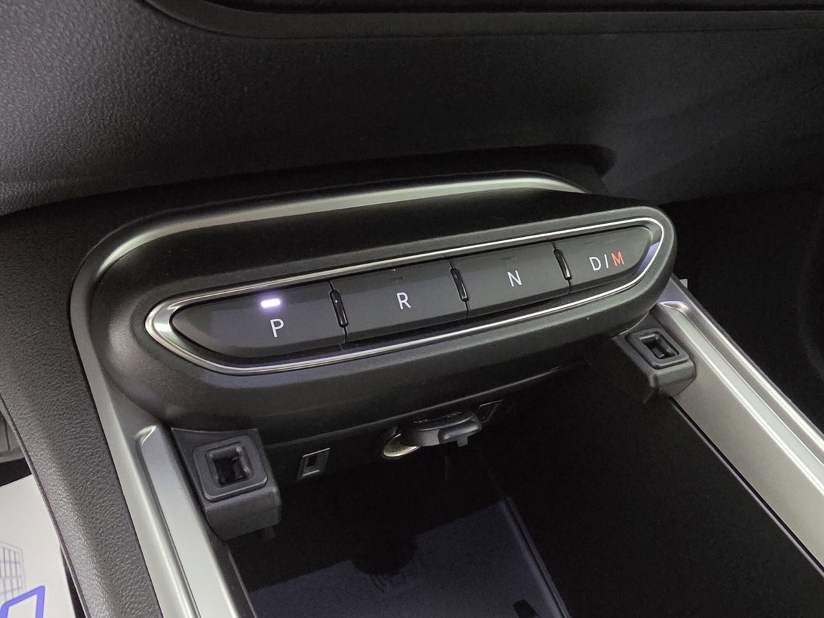 Jeep Avenger 1.2 turbo e-hybrid mhev Summit fwd 110cv edct6 (18)