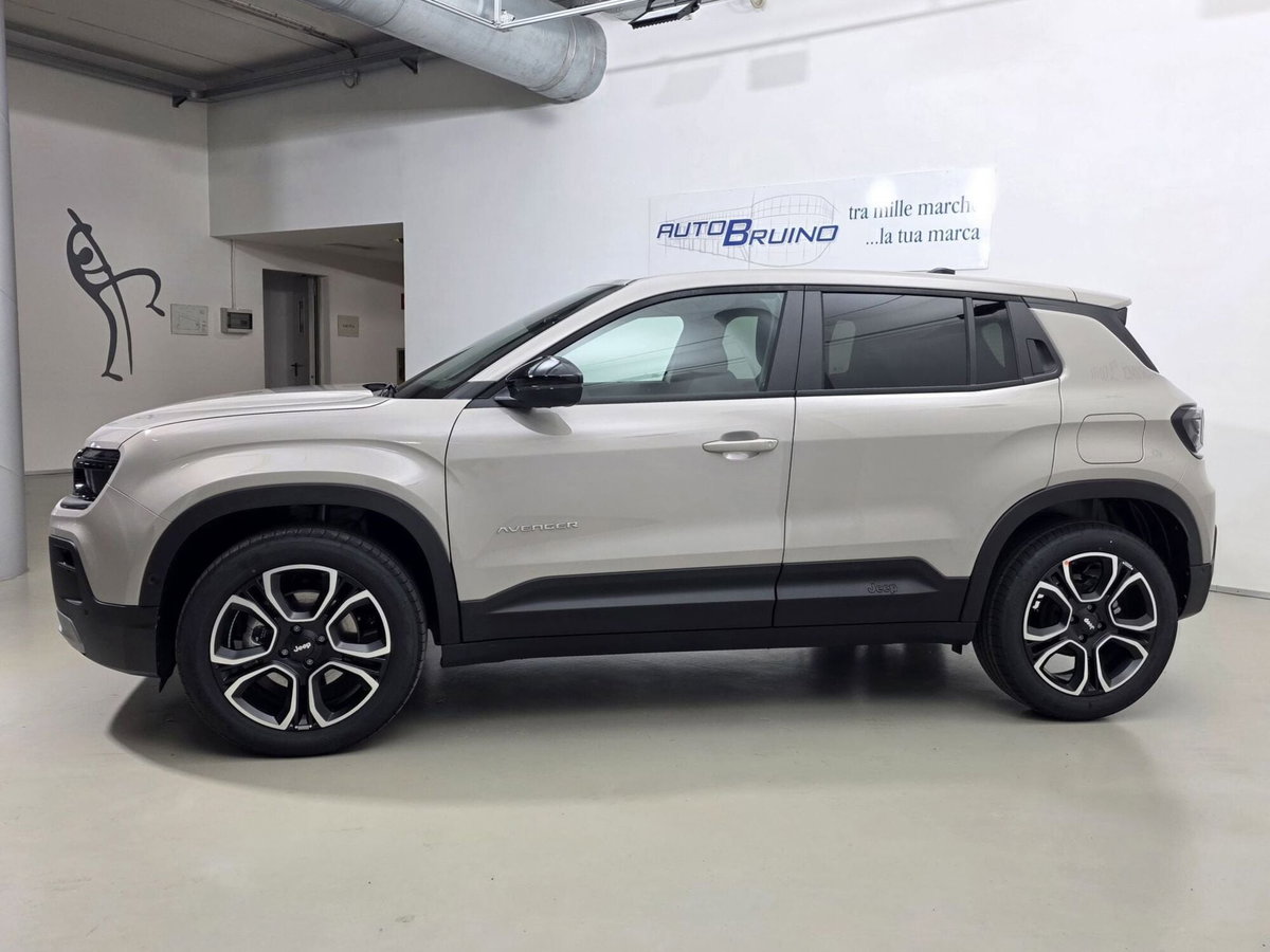 Jeep Avenger 1.2 turbo e-hybrid mhev Summit fwd 110cv edct6 (8)