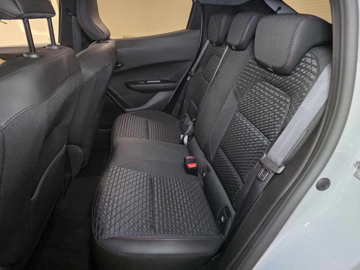 Renault Clio 1.2 tce Techno 115cv (12)