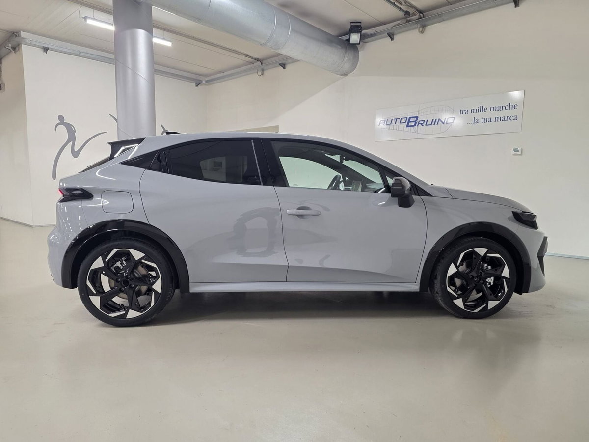 Renault Clio 1.2 tce Techno 115cv (4)