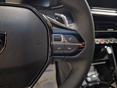 Peugeot 2008 1.2 turbo Allure 100cv (14)