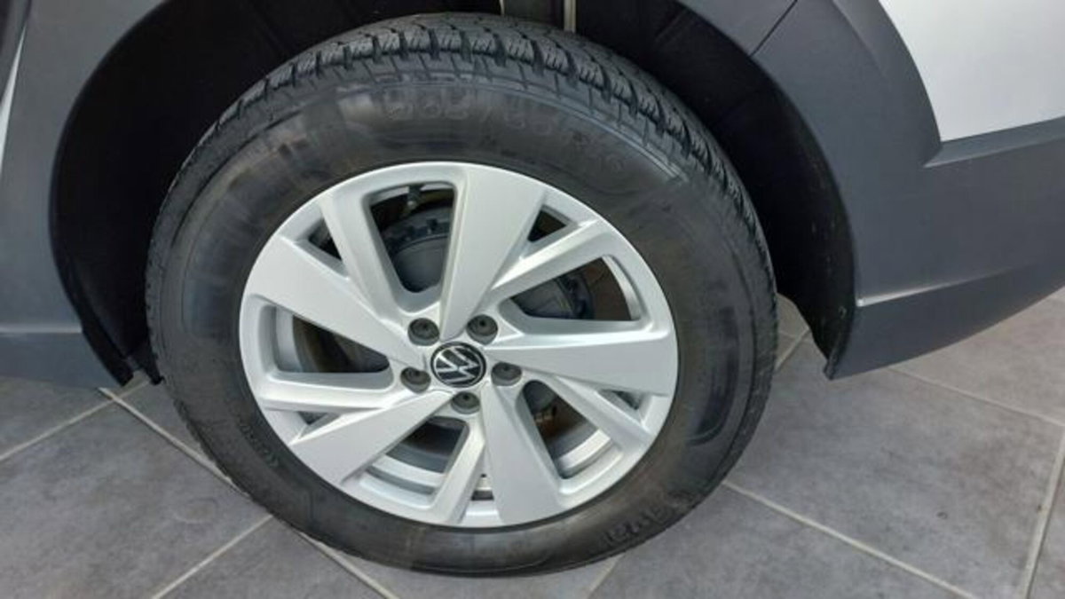 Volkswagen Taigo 1.0 tsi Life 95cv (19)