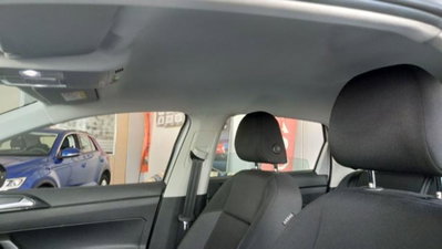 Volkswagen Taigo 1.0 tsi Life 95cv (9)