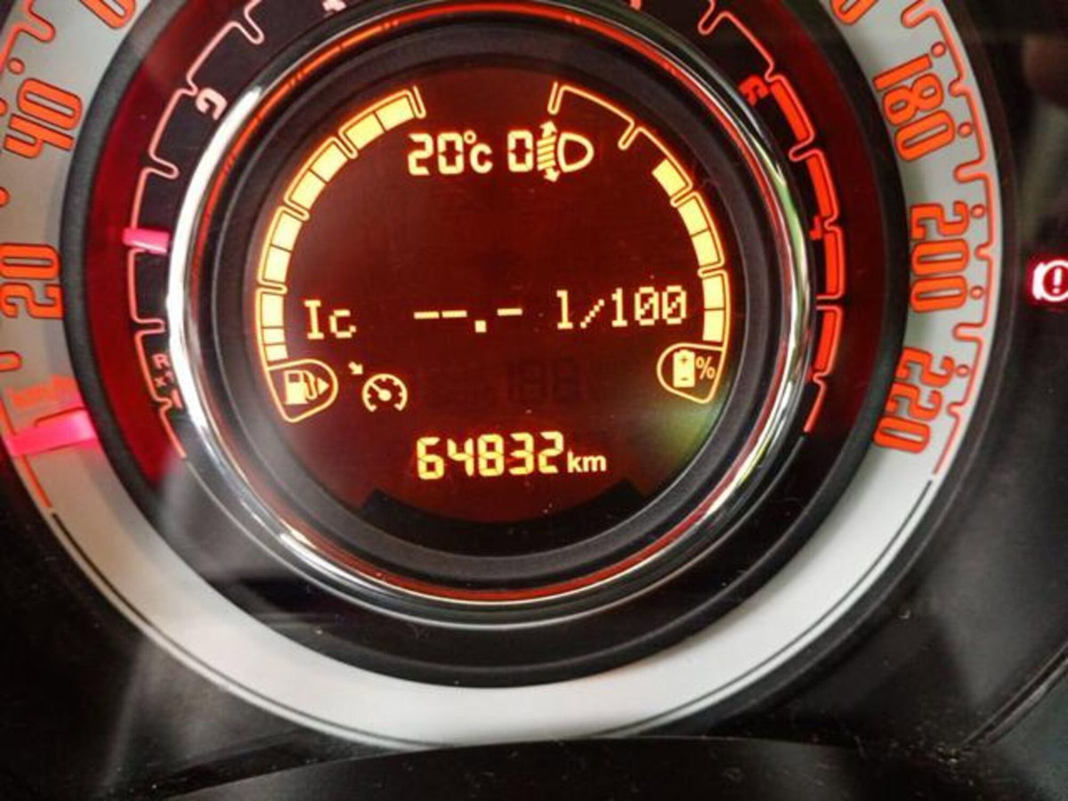 Fiat 500 1.0 Hybrid Cult (16)