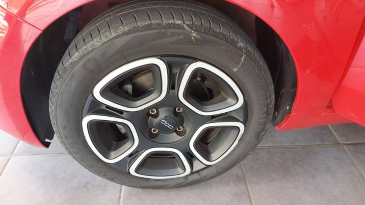 Fiat 500 1.0 Hybrid Cult (20)