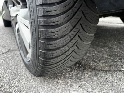 Peugeot 2008 e-HDi 92 CV Stop&Start Allure (18)