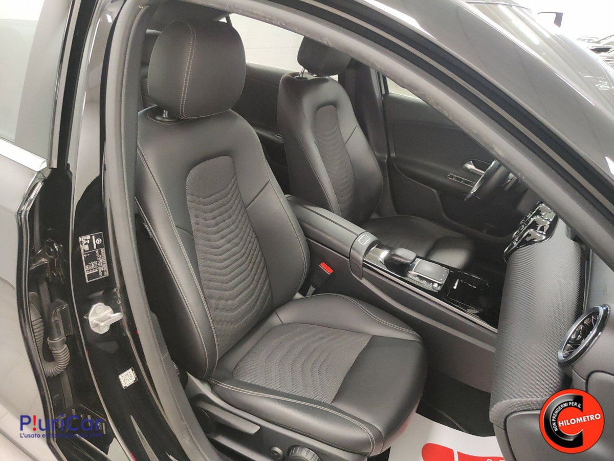 Mercedes-Benz Classe A Sedan 180 d AMG Line Premium Plus auto (5)