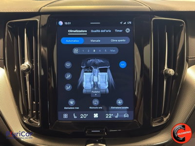 Volvo XC60 B5 (d) AWD automatico Ultimate Bright (12)