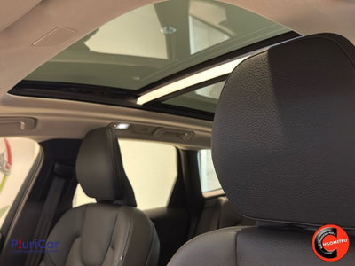 Volvo XC60 B5 (d) AWD automatico Ultimate Bright (2)