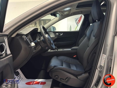 Volvo XC60 B5 (d) AWD automatico Ultimate Bright (20)